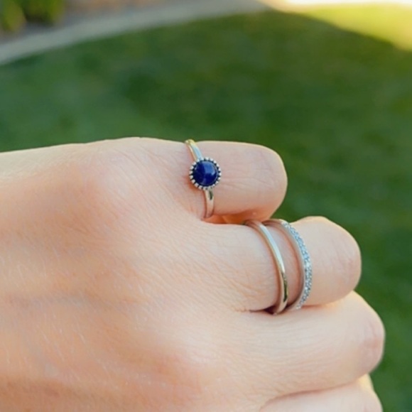 Sterling Silver Round Labradorite Ring - Picture 3 of 8